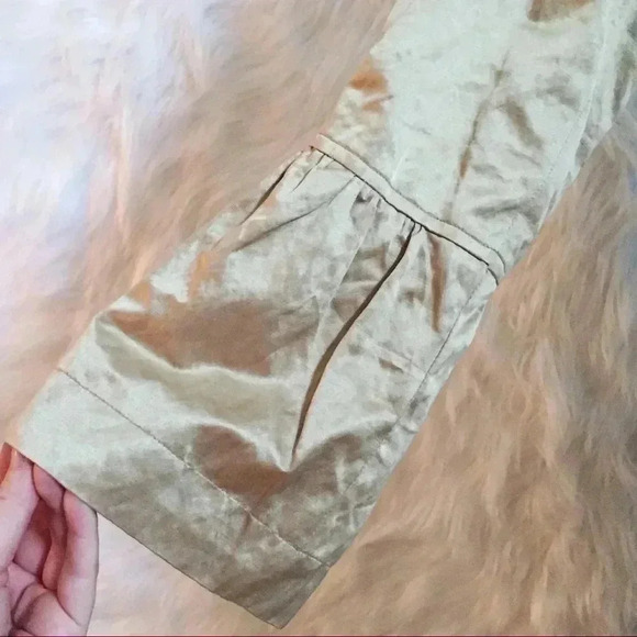 Bernardo Gold Trench Coat - Picture 3 of 7